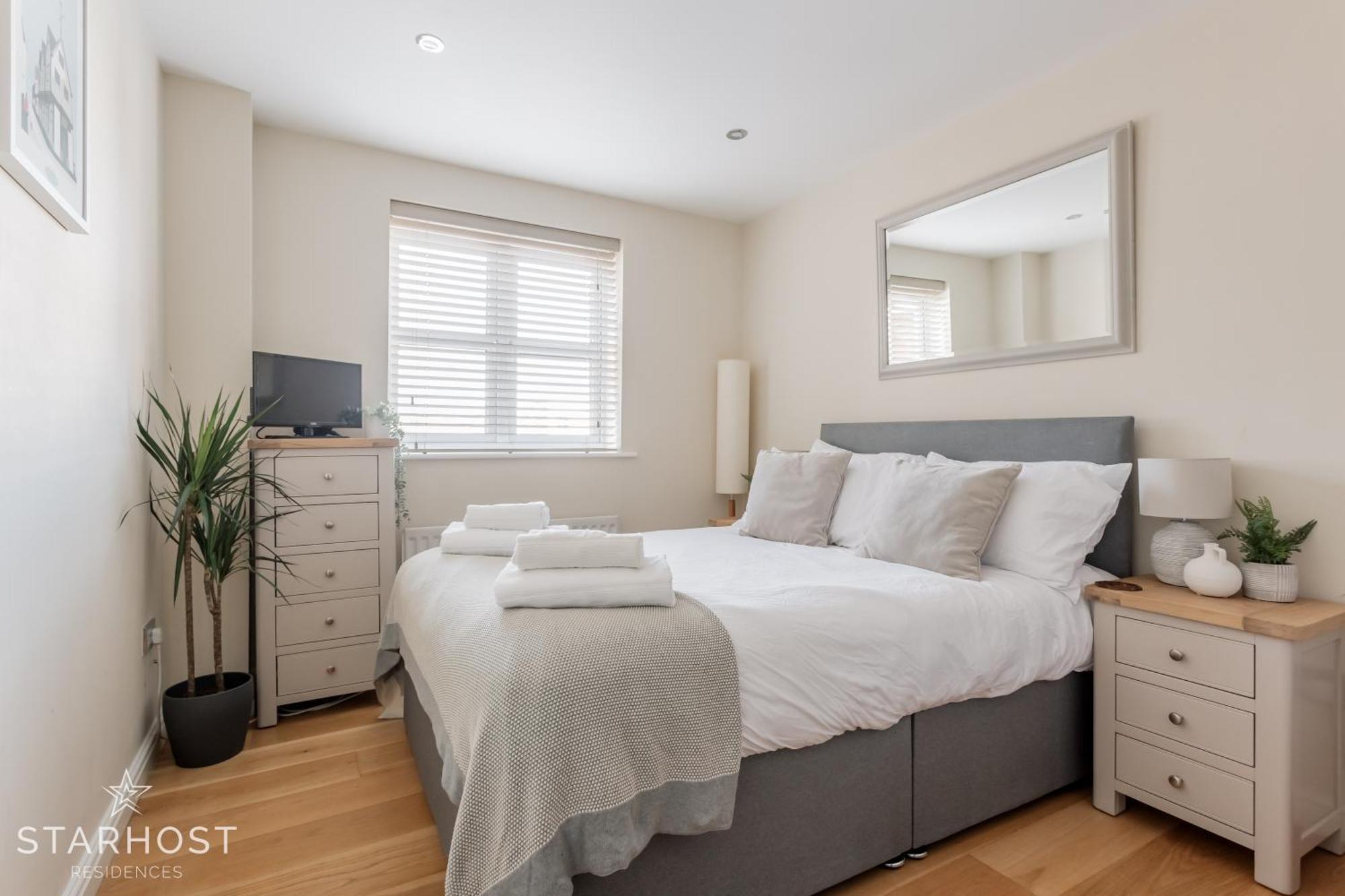 Starhost Residences - Modern 2 Bed At Imperial Court, Newbury Apartment Newbury (Berkshire)
