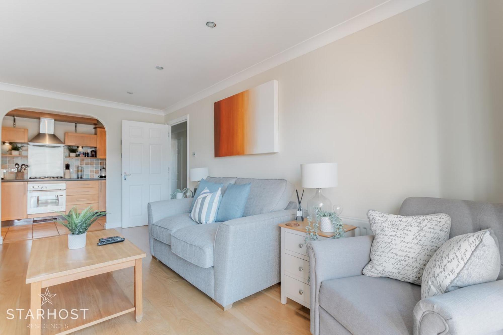 Apartment Starhost Residences - Modern 2 Bed At Imperial Court, Newbury Newbury (Berkshire)